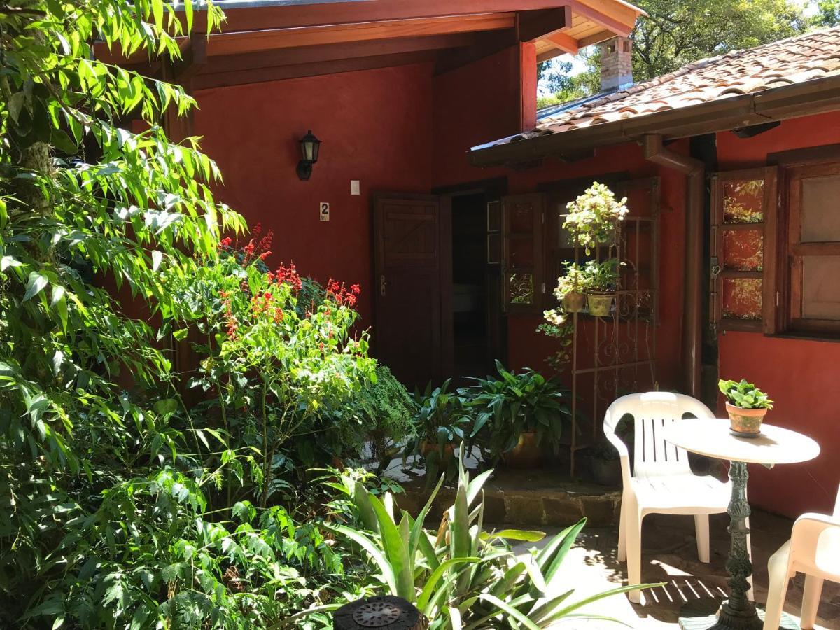 Regina Guest House Praia do Rosa Buitenkant foto